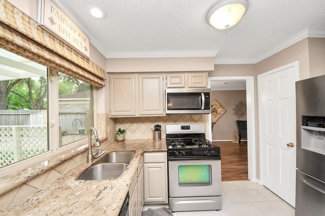 8403 Hot Springs Drive, Houston, TX 77095