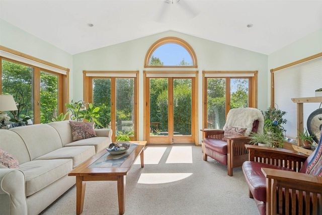 1337 ORCHARD COURT, Neenah, WI 54956
