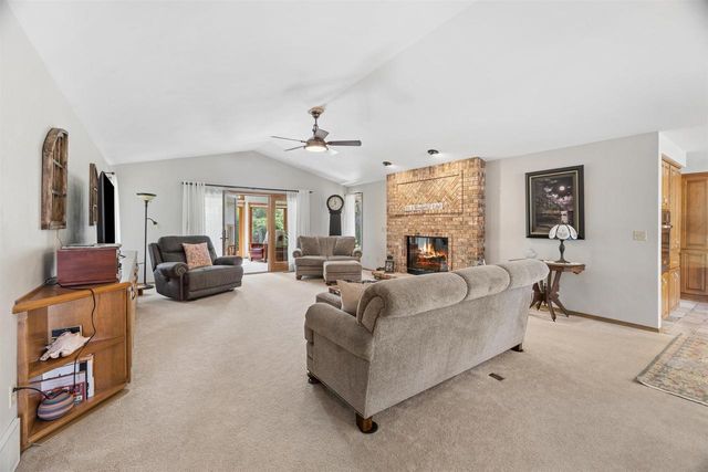 1337 ORCHARD COURT, Neenah, WI 54956