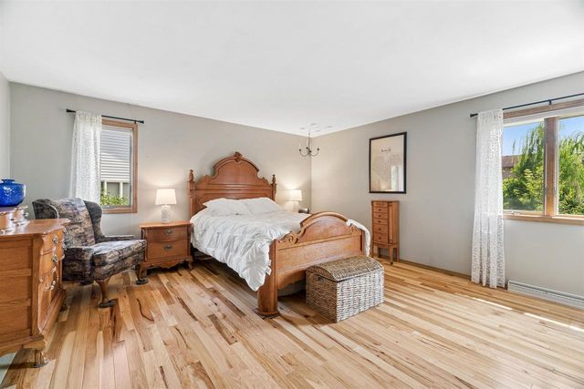 1337 ORCHARD COURT, Neenah, WI 54956