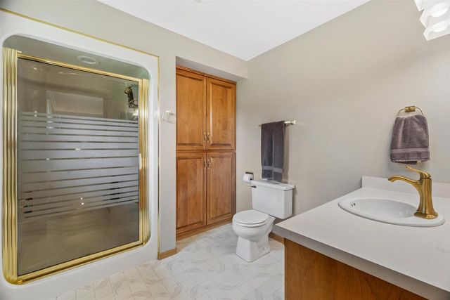 1337 ORCHARD COURT, Neenah, WI 54956