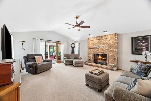 1337 ORCHARD COURT, Neenah, WI 54956
