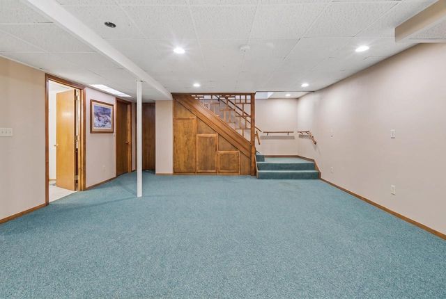 1337 ORCHARD COURT, Neenah, WI 54956