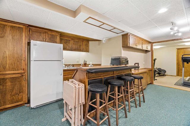 1337 ORCHARD COURT, Neenah, WI 54956