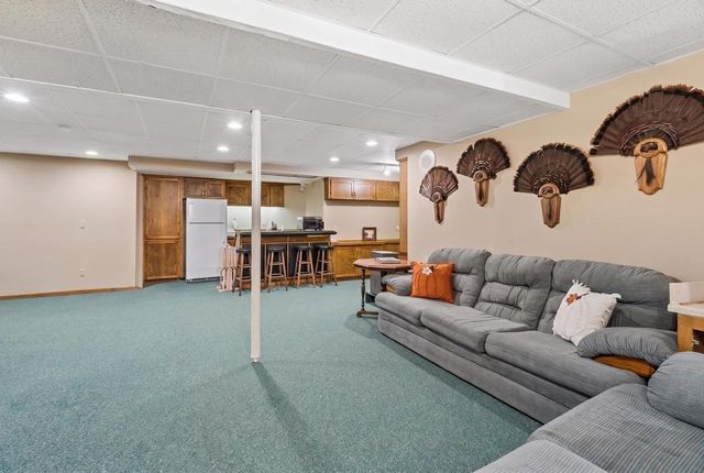 1337 ORCHARD COURT, Neenah, WI 54956