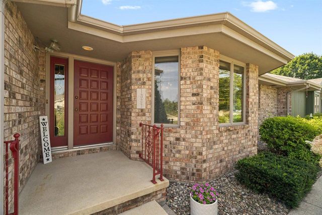 1337 ORCHARD COURT, Neenah, WI 54956