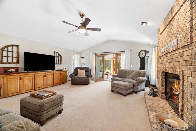 1337 ORCHARD COURT, Neenah, WI 54956