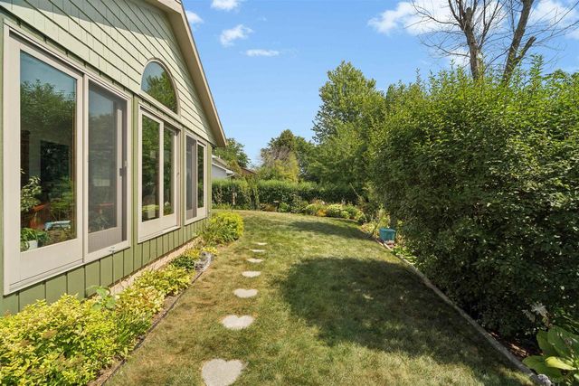 1337 ORCHARD COURT, Neenah, WI 54956