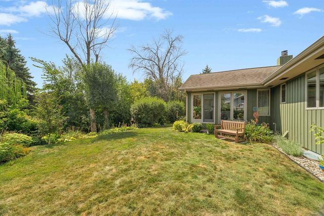 1337 ORCHARD COURT, Neenah, WI 54956