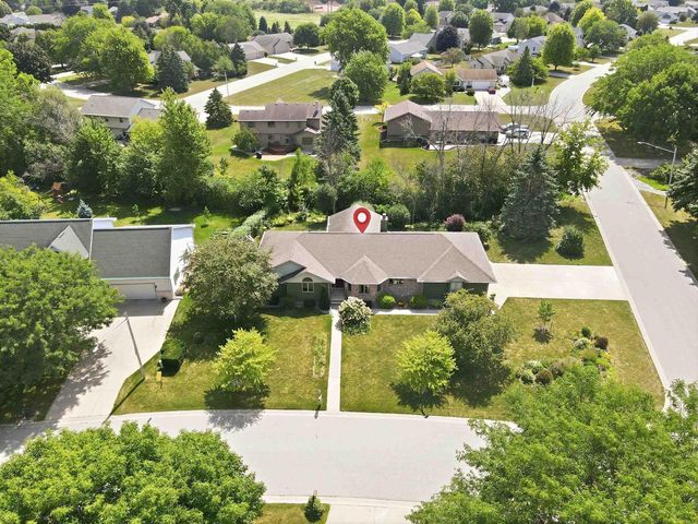 1337 ORCHARD COURT, Neenah, WI 54956