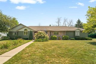 1337 ORCHARD COURT, Neenah, WI 54956