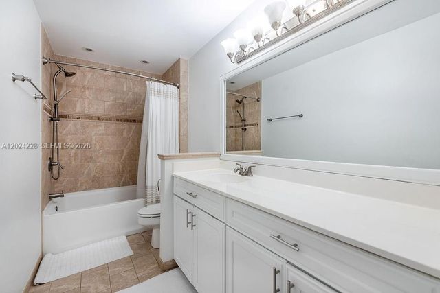 6256 Lansdowne Circle, Boynton Beach, FL 33472