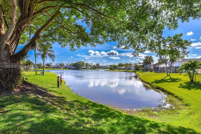 6256 Lansdowne Circle, Boynton Beach, FL 33472
