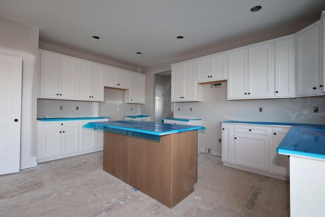 3885 Colts Reign Drive, Powell, OH 43065