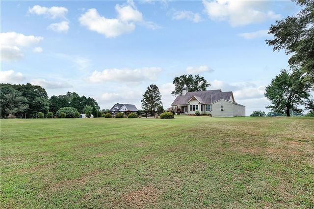 1204 Cherokee Road, Townville, SC 29689