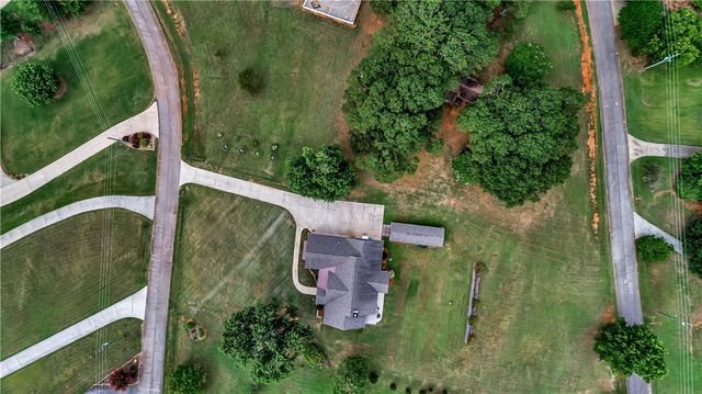 1204 Cherokee Road, Townville, SC 29689
