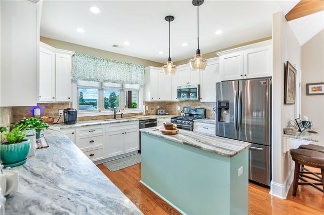 1204 Cherokee Road, Townville, SC 29689
