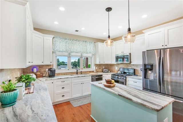 1204 Cherokee Road, Townville, SC 29689