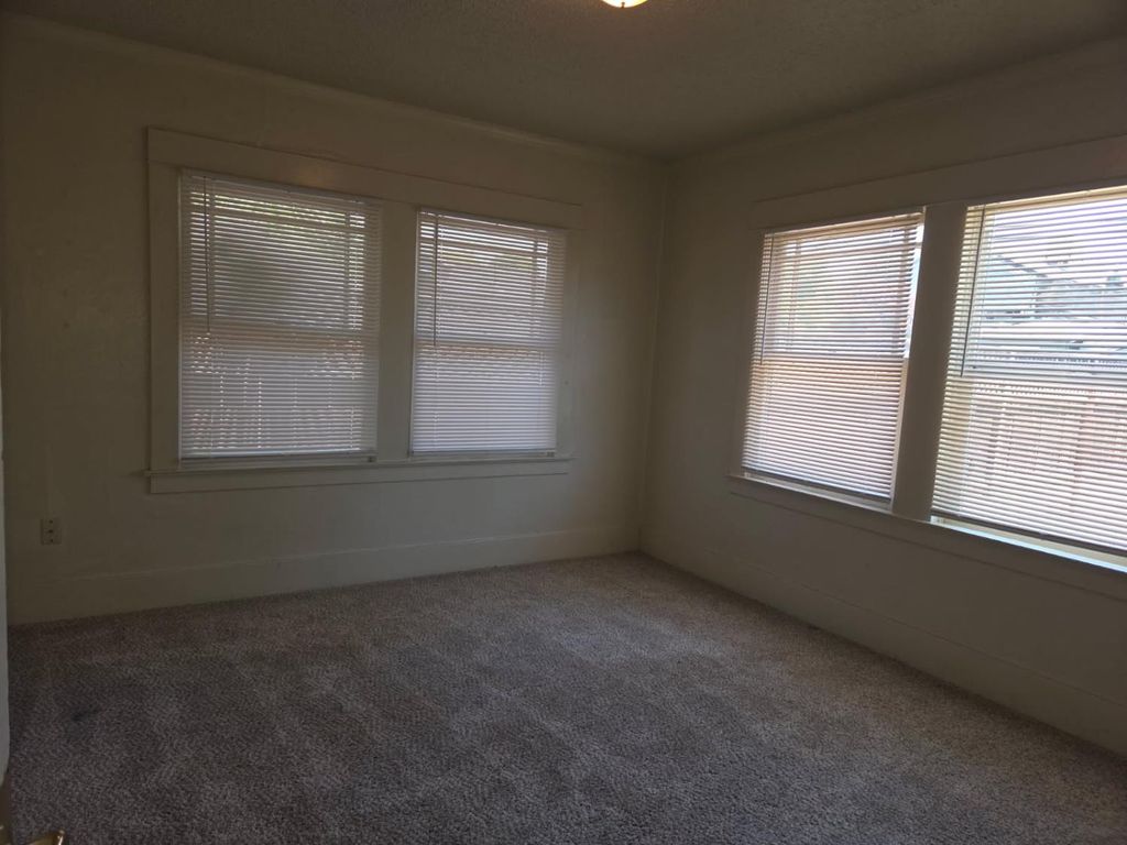 Image 7 of property listing at 1332 N Wilson, Fresno, CA 93728
