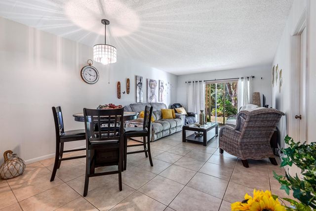 150 Lake Meryl Drive 143, West Palm Beach, FL 33411