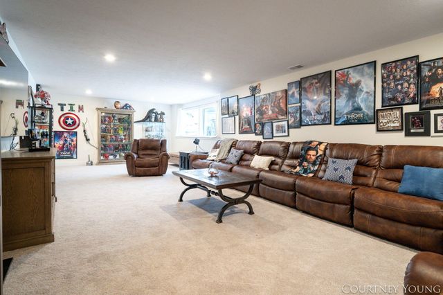 6695 Maria Drive, Hudsonville, MI 49426