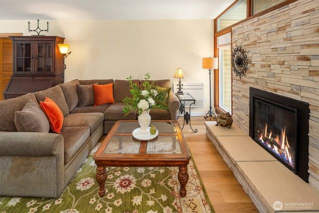 1015 Fir Park Lane, Fircrest, WA 98466