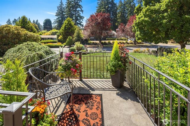 1015 Fir Park Lane, Fircrest, WA 98466