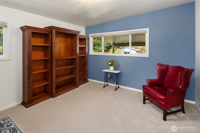 1015 Fir Park Lane, Fircrest, WA 98466