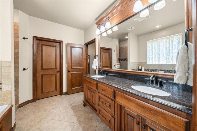 840 Sea Biscuit Drive, Edmond, OK 73025
