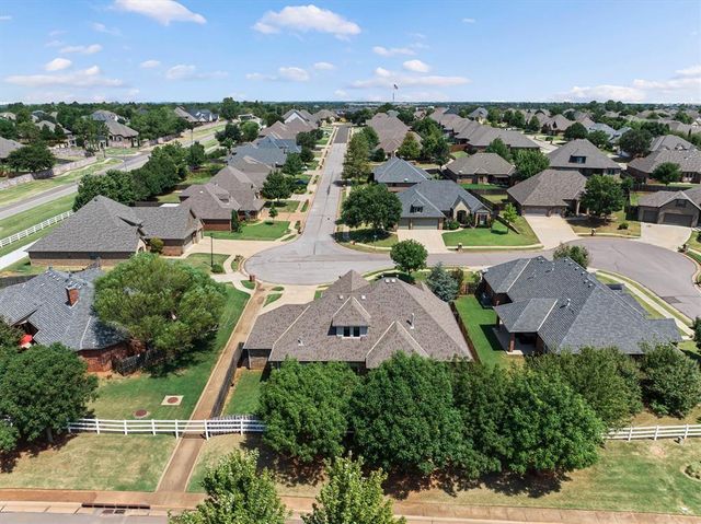 840 Sea Biscuit Drive, Edmond, OK 73025