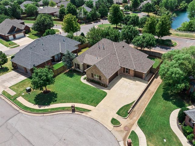 840 Sea Biscuit Drive, Edmond, OK 73025