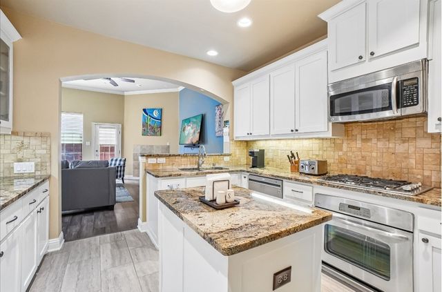 6118 Shoal Creek Trail, Garland, TX 75044