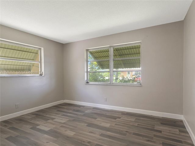 4938 NW 48th Ave, Tamarac, FL 33319