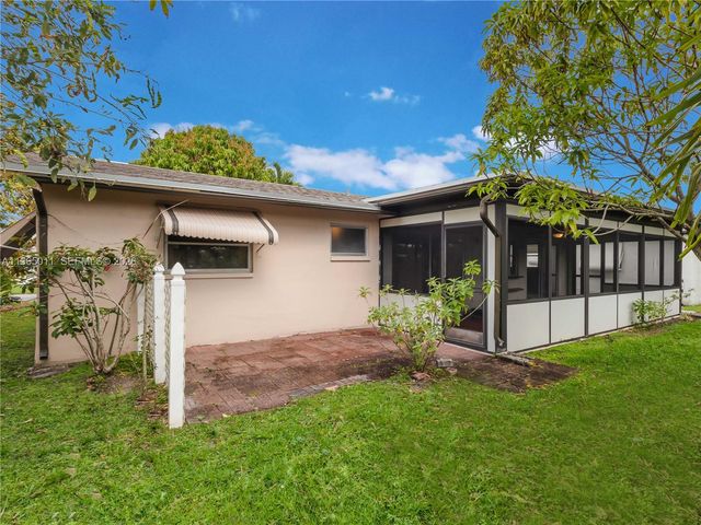 4938 NW 48th Ave, Tamarac, FL 33319