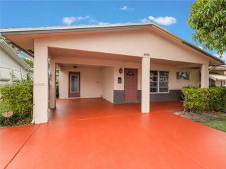 4938 NW 48th Ave, Tamarac, FL 33319