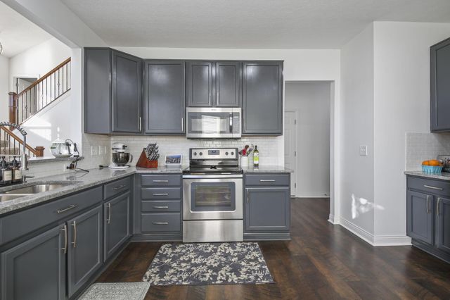 512 Apple Valley Circle, Delaware, OH 43015