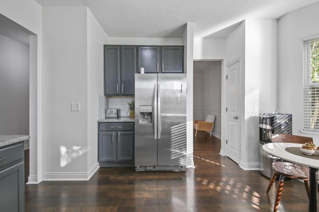 512 Apple Valley Circle, Delaware, OH 43015