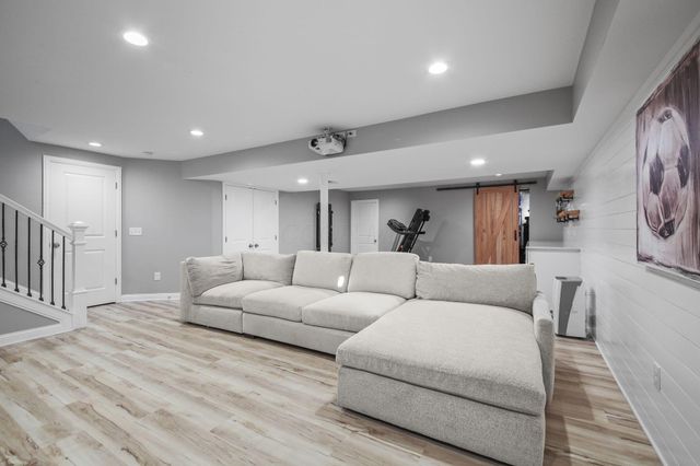 512 Apple Valley Circle, Delaware, OH 43015