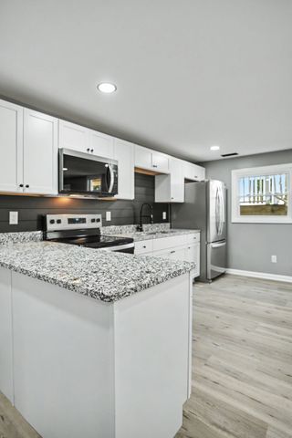 1165 Bleich Rd, Paducah, KY 42003