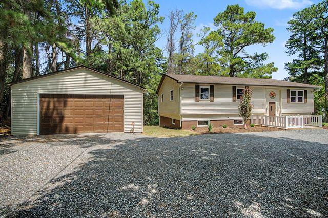 1165 Bleich Rd, Paducah, KY 42003