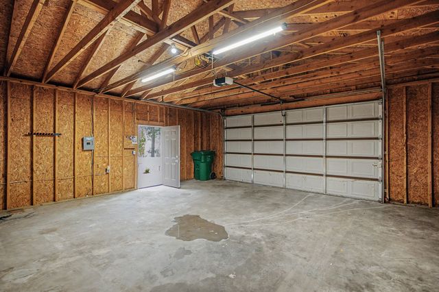 1165 Bleich Rd, Paducah, KY 42003