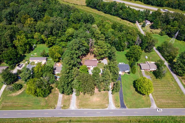 1165 Bleich Rd, Paducah, KY 42003