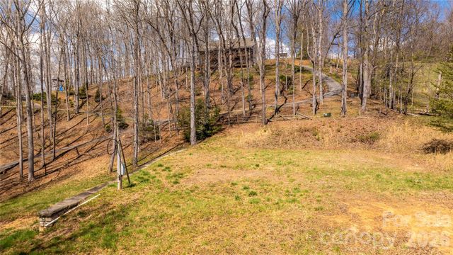 90 Last Coyote Trail, Canton, NC 28716