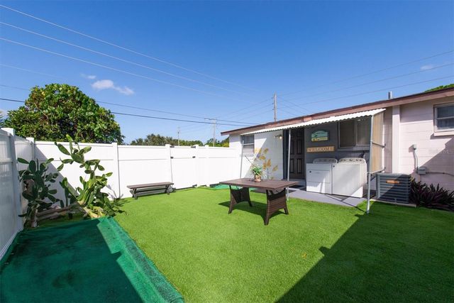 3394 74TH AVENUE N B, St Petersburg, FL 33702