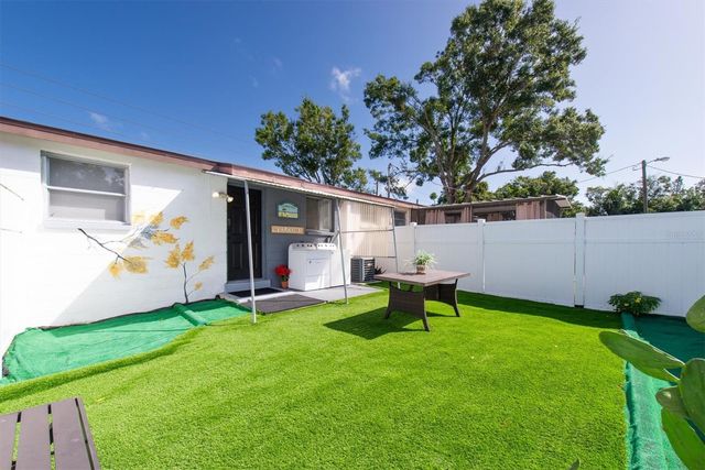 3394 74TH AVENUE N B, St Petersburg, FL 33702