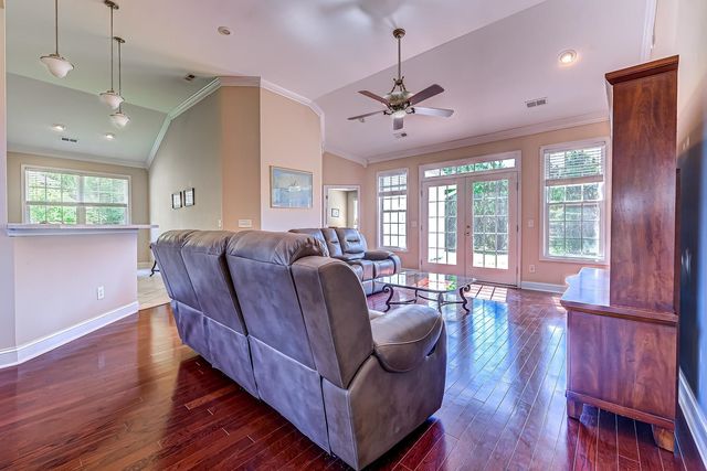 1022 Dublin Dr., Conway, SC 29526