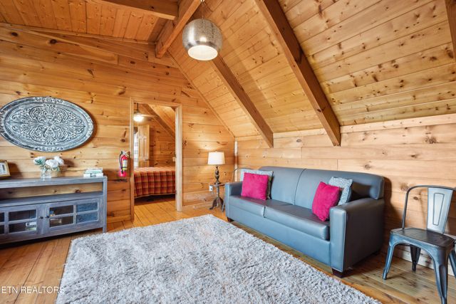 2558 Wildcat Ridge Rd, Sevierville, TN 37862