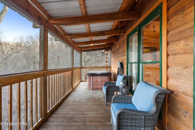 2558 Wildcat Ridge Rd, Sevierville, TN 37862