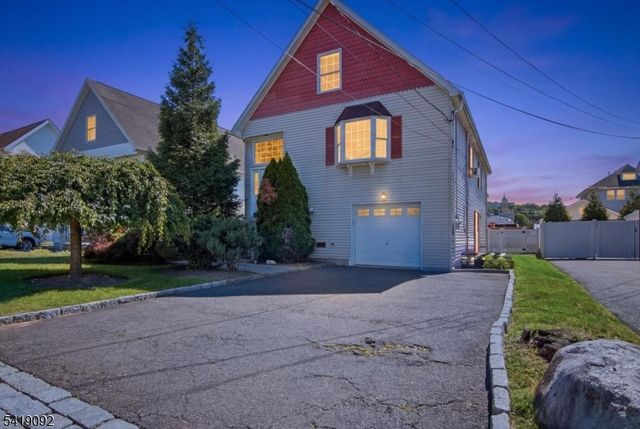 7 Strickland Ave, Little Falls Twp., NJ 07424