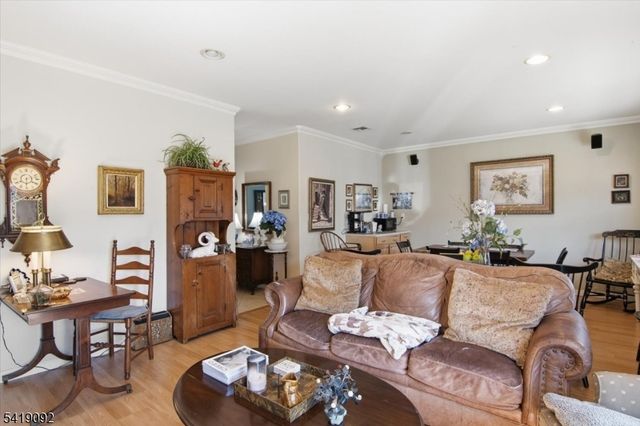 7 Strickland Ave, Little Falls Twp., NJ 07424